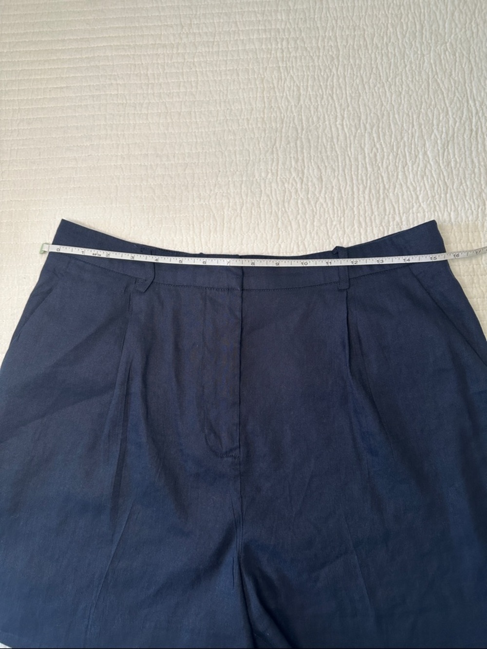 ANTONIO MELANI Navy High-Waist Pleated Shorts Size 12 - Picture 5 of 10